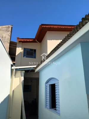 Foto 2: Terreno com duas casas construídas no Jardim Satélite em Várzea Paulista, ideal para morar ou inves