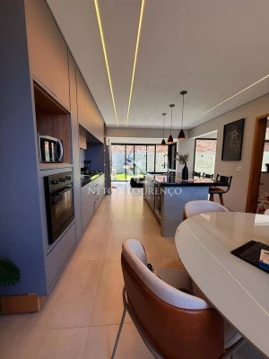 Foto 2: Casa á venda no Condomínio Laguna em Várzea Paulista, SP