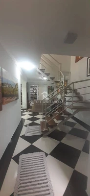 Foto 17: Casa em Condominio à venda, repleta de armarios , vista para serra , sol da manhã na suíte, área go