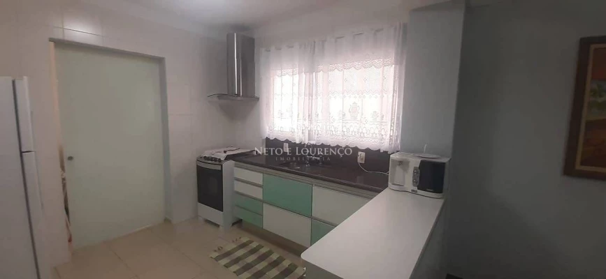 Foto 30: Casa em Condominio à venda, repleta de armarios , vista para serra , sol da manhã na suíte, área go