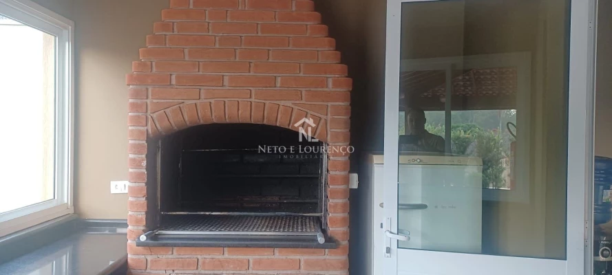 Foto 18: Casa Térrea de Esquina no Condomínio Cambarah | 245m² - 3 Suítes, Área Gourmet e Quintal Amplo