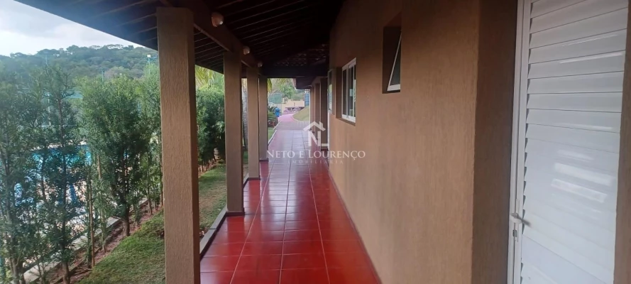Foto 20: Casa Térrea de Esquina no Condomínio Cambarah | 245m² - 3 Suítes, Área Gourmet e Quintal Amplo