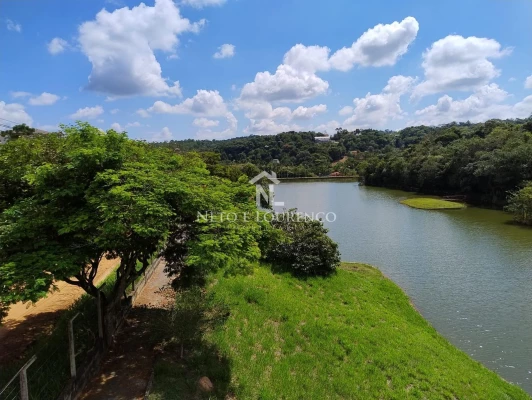 Foto 44: Casa Térrea de Esquina no Condomínio Cambarah | 245m² - 3 Suítes, Área Gourmet e Quintal Amplo