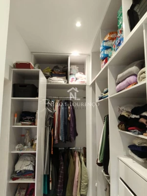 Foto 21: Casa Térrea com Mezanino no Condomínio Bella Vitta – Conforto e Sofisticação Integrados à Natureza