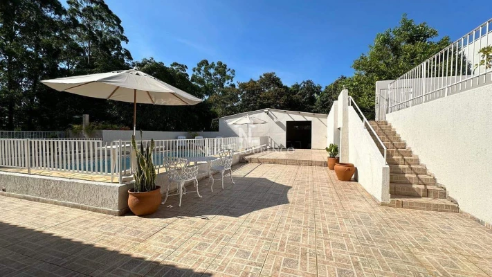 Foto 2: Chácara à venda no Ivoturucaia em Jundiaí – 2.700m², casa com 3 dormitórios, edícula, lazer complet